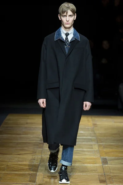 Look 34